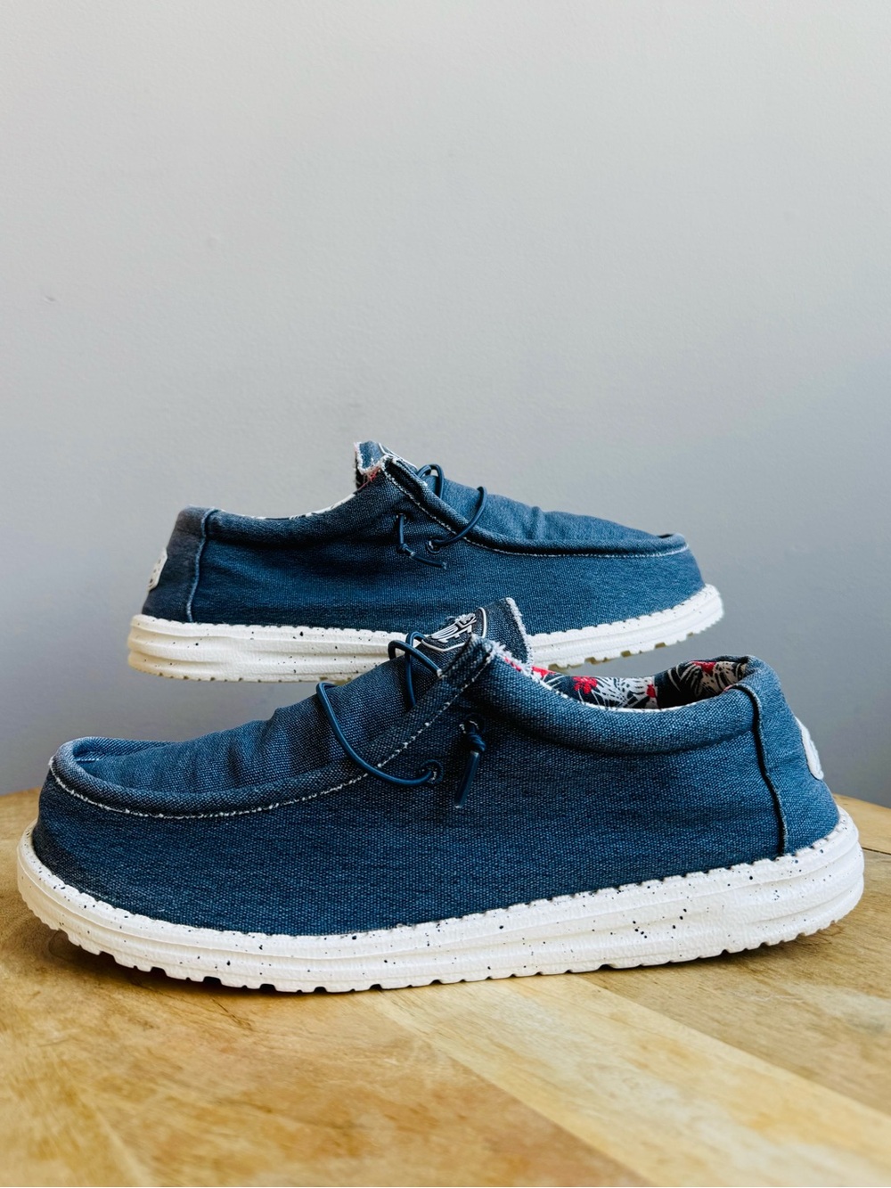 HEYDUDE Wally Stretch Men's Loafers Navy Blue Denim Canvas Slip On Shoes Size 11